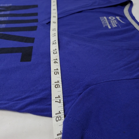 Nike Just Do It T-Shirt Crew Neck Slim Fit Medium - Picture 5 of 5